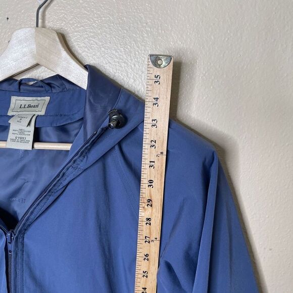 L.L. Bean Jacket Woman's Small Blue Full Zip Hooded Rain Coat Pockets Casual - Picture 2 of 11